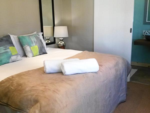 petit verdot bedroom2